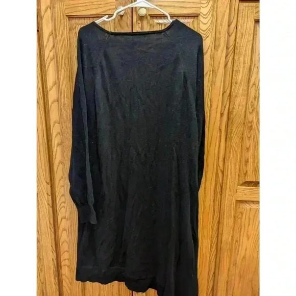 Women's black sweater sressby H for Halston size XL - Picture 4 of 6